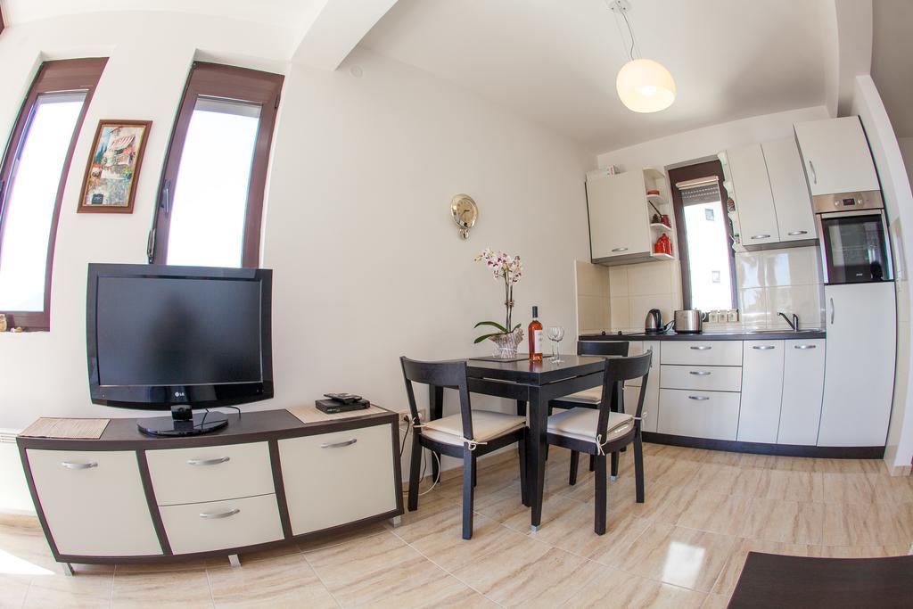 Apartments Lumiere ราไฟโลวีซี ภายนอก รูปภาพ